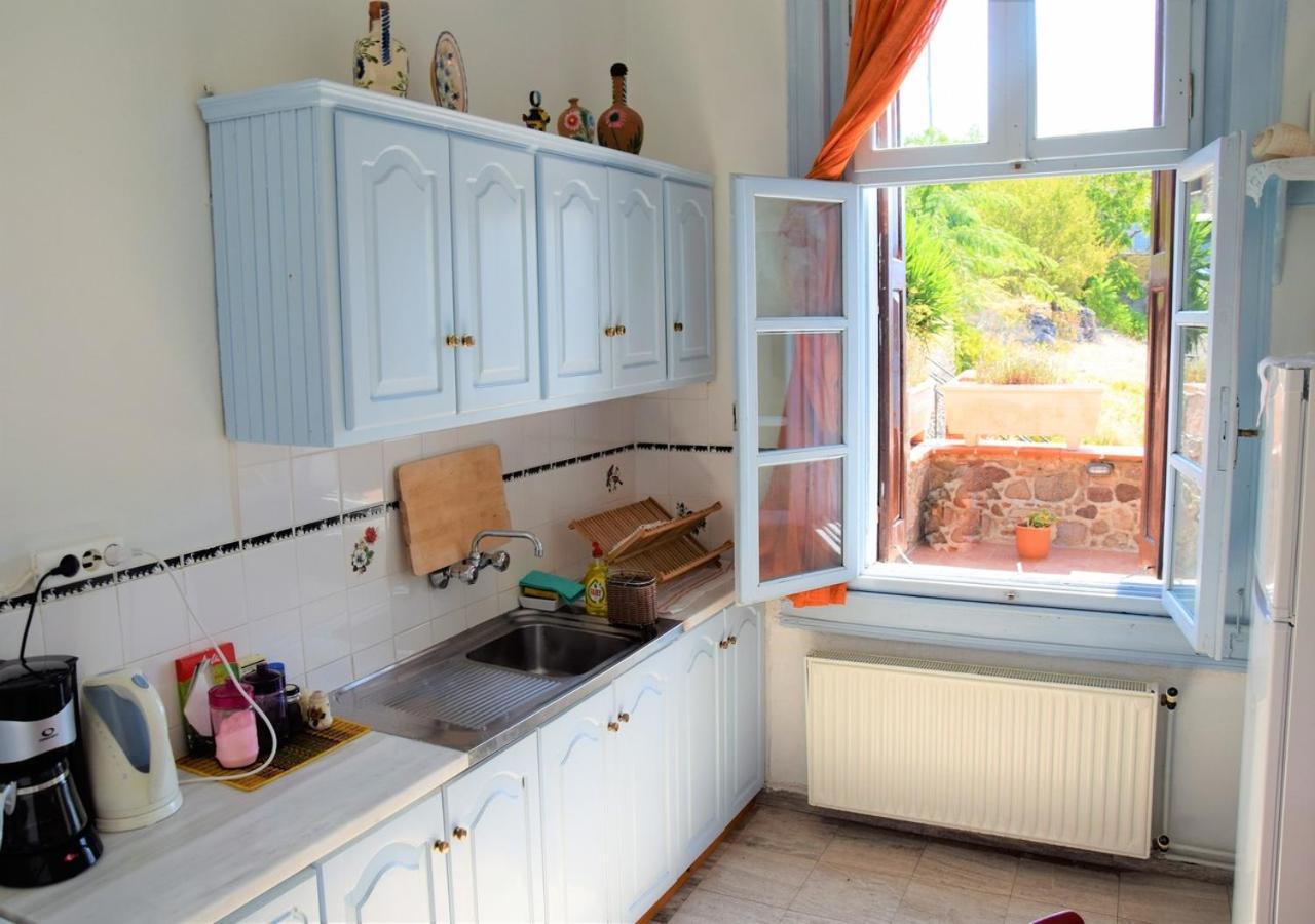 Villa Annie Mithimna Ngoại thất bức ảnh